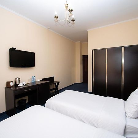 Отель 14th Floor Ереван Номер фото