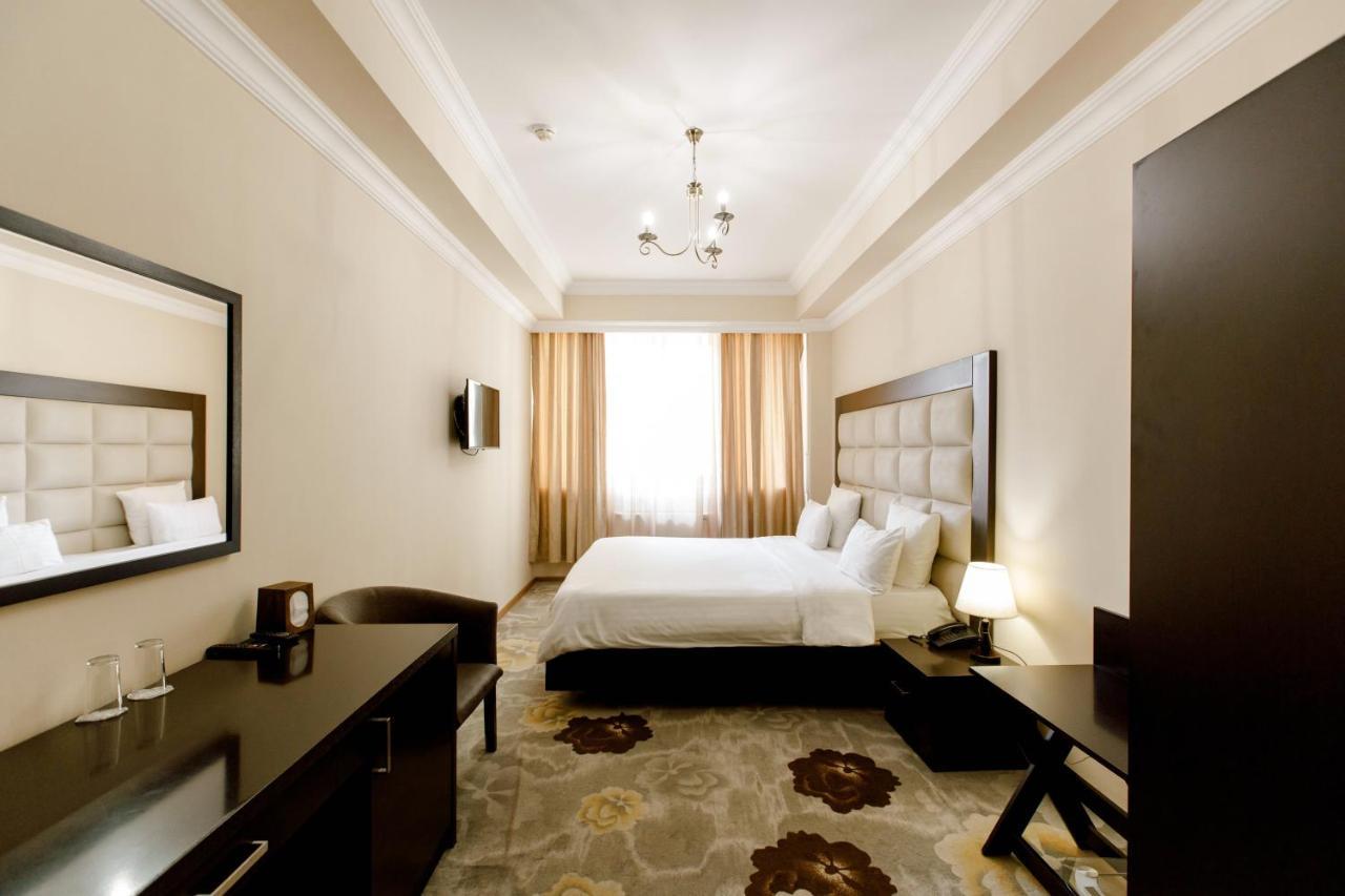 Отель 14th Floor Ереван Экстерьер фото