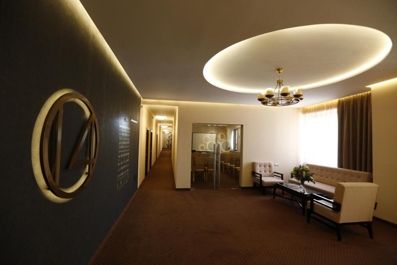 Отель 14th Floor Ереван Экстерьер фото